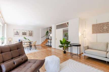 Haus zum Kaufen in Hofheim 598.000,00 € 127.12 m²