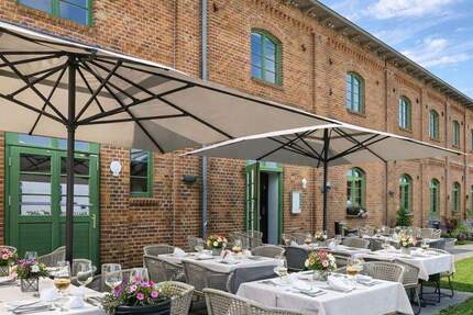 Denkmalgeschütztes Hotelinvestment mit Restaurant & Bar in erstklassiger Lage von Klink