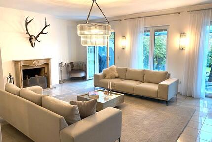 Charmantes, großzügiges Zweifamilienhaus mit 320m2 Gesamtfläche!! - Erlensee