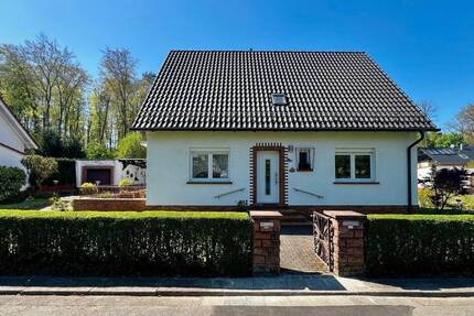 KL-Am Belzappel: Freistehendes Einfamilienhaus mit Garage und schönem Garten in bevorzugter Lage - Kaiserslautern Innenstadt