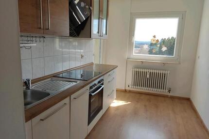 Helle 3-Zimmer-Wohnung |80 m²| Balkon + Einbauküche I Kliniknähe - Villingen-Schwenningen