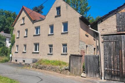 1-2 FAMILIENHAUS MEHRFAMILIENHAUS MIT CA. 1000qm GARTEN - Münchenbernsdorf