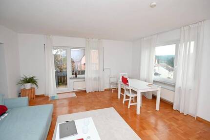 Zentrumsnahe 2,5-Zimmer-Wohnung mit Balkon - Freudenstadt