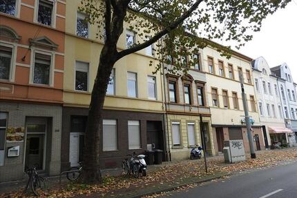 ++ STADTWOHNEN – 2 Zimmer, 2. Etage, Altbau-Whg., nahe Klinikum und FH! - Krefeld Dießem