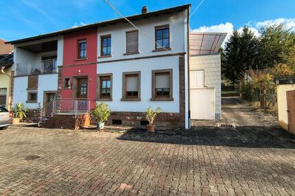 Reihenendhaus mit unverbaubarer Aussicht und großem Grundstück - Rammelsbach