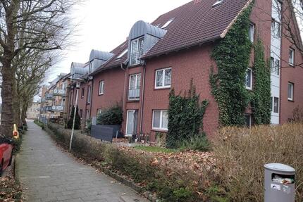 Wieder verfügbar !!! Gemütliche 2-Zimmer-DG-Wohnung im Zentrum von Schleswig zu vermieten !