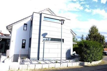 Moderne DHH in Grenzach mit Anbau - Grenzach-Wyhlen