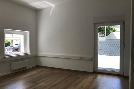 2 Zimmer-Terrassenwohnung mit Einbauküche - Solingen Höhscheid