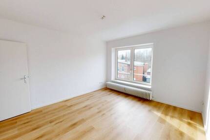 **FRISCH SANIERT** Helle 3-Zimmer-Wohnung mit EBK und Wannenbad - Lägerdorf