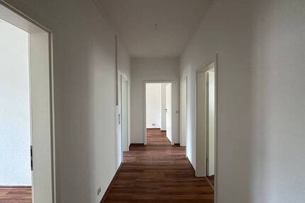 BEZUGSFREI: Moderne 3-Zimmer-Einheit mit Einbauküche! - Leipzig Volkmarsdorf