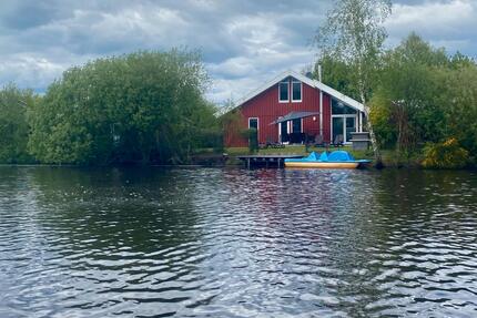 Last Minute, Ferienhaus am See, (1-7 Pers.) Tretboot, Sauna, Whirlpool, Kamin, Kinderspieleparadies - Gelsenkirchen