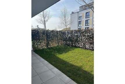 Terrasse und Garten in Ihrer neuen großzügigen 4-Zimmer Wohnung - Herzogenaurach