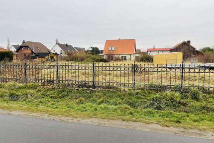 Grundstück zu verkaufen in Oberkrämer 217.000,00 € 800 m²