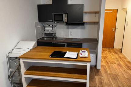 1 Zimmer Wohnung EBK u. Balkon - 350,00&nbsp;EUR Kaltmiete, ca.&nbsp; 41,00&nbsp;m&sup2; in Hof (PLZ: 95028) Altstadt