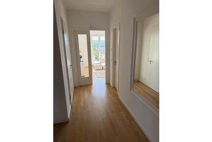 Düsseldorf Heerdt 3.5 Zimmer Penthouse Wohnung Teil möbeliert
