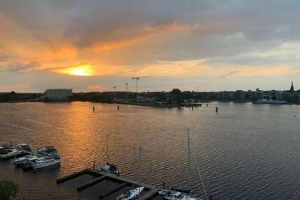 Wohnung zum Kaufen in Wilhelmshaven 1.350.000,00 € 167 m²