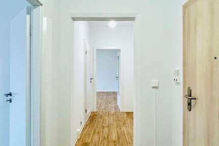 Wohnung zum Mieten in Freital 388,12 € 50.08 m²