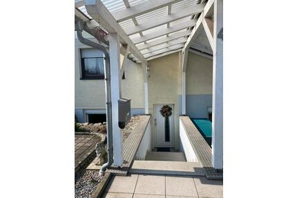 Moderne 4 Zi. Souterrain Wohnung in Berg( Pfalz) - Berg (Pfalz)