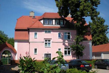 Gemütlich wohnen, zentral leben - gepflegte 2-Zimmer-Wohnung mit Charme - Brieske