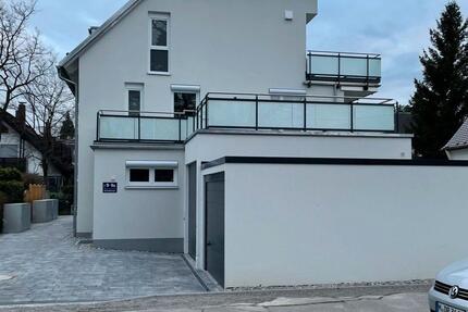 Attraktives Terrassenhaus mit 172 m2 Wohnfläche zu vermieten - München Aubing-Lochhausen-Langwied