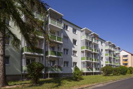 Gröba: Schöne 3-RWE mit Balkon - 353,00&nbsp;EUR Kaltmiete, ca.&nbsp; 58,82&nbsp;m&sup2; in Riesa (PLZ: 01591) Canitz