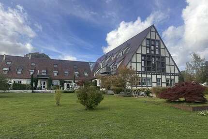 Haus zum Mieten in Ostfildern 2.380,00 € 196 m²