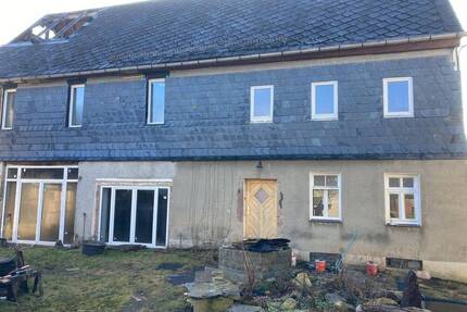 Vierseitenhof in Lichtenau - 270.000,00&nbsp;EUR Kaufpreis, ca.&nbsp; 430,00&nbsp;m&sup2;&nbsp;Wohnfl&auml;che in Lichtenau (PLZ: 09244) Oberlichtenau