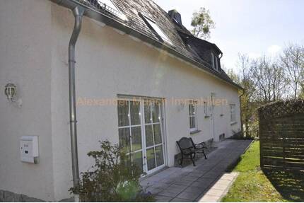 Großzügiges 8-Zimmer-Einfamilienhaus mit Lagegrundstück in Idstein-Stadt!