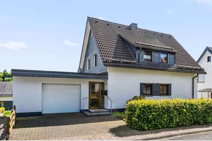 Haus zum Kaufen in Wenden 227.500,00 € 117 m²