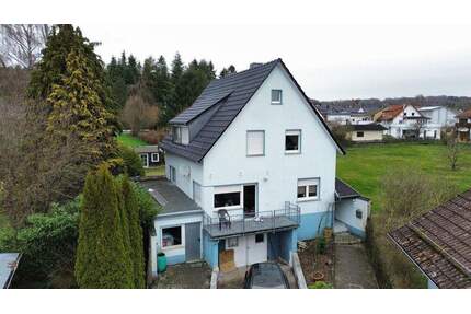 saniertes freistehendes Einfamilienhaus mit 5 Zimmern, Garage und Garten in Waldbrunn Hausen - Waldbrunn-Hausen