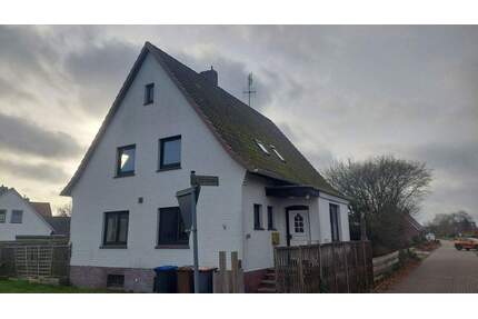 Einfamilienhaus mit Potenzial in zentraler Lage von Zetel