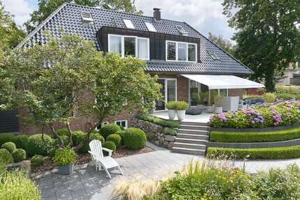 Haus zum Kaufen in Flensburg 1.795.000,00 € 317.79 m²