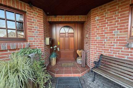 *** Großzügiges Einfamilienhaus mit Einliegerwohnung und großem Grundstück *** - Winsen (Luhe) Tönnhausen