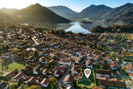Sonniges Baugrundstück in ruhiger Lage direkt in Schliersee - nur 5 Gehminuten zum See!