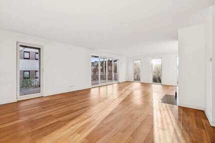 Wohnung zum Kaufen in Düsseldorf - Oberkassel 1.890.000,00 € 187 m²