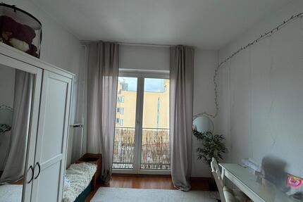 Wg-Zimmer in Top Lage - 650,00&nbsp;EUR Kaltmiete, ca.&nbsp; 12,00&nbsp;m&sup2; in Berlin (PLZ: 12167) Steglitz-Zehlendorf