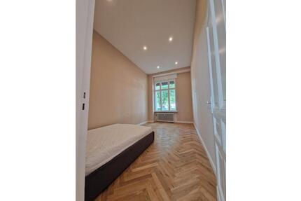 Bestlage Charlottenburg: Kernsanierte Altbauwohnung Nähe Kudamm - Berlin Charlottenburg-Wilmersdorf