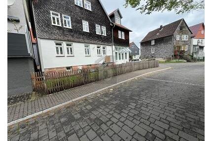 STARKES INVESTMENT IN WACHSTUMORIENTIERTER LAGE - Neustadt (Hessen)