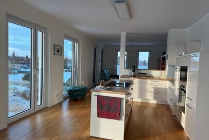 Moderne (teil) möblierte 3 Zimmer Wohnung 112 m2 - Schwerin Altstadt