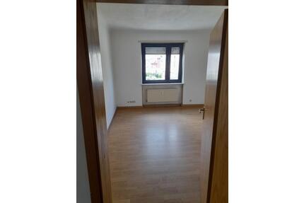 2 Zimmer Küche Bad - 450,00&nbsp;EUR Kaltmiete, ca.&nbsp; 56,00&nbsp;m&sup2; in Saarbrücken (PLZ: 66130) Brebach-Fechingen