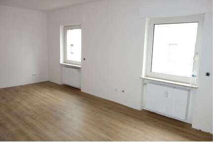 Haus zum Kaufen in Frankfurt 1.200.000,00 € 255 m²