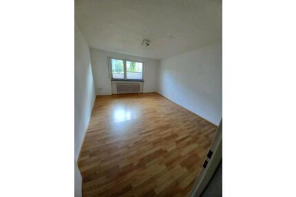 WG Zimmer in Kassel 300 kalt - 300,00&nbsp;EUR Kaltmiete, ca.&nbsp; 23,00&nbsp;m&sup2; in Kassel (PLZ: 34119) Vorderer Westen