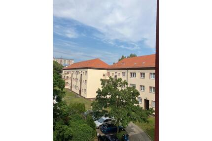 charmante Wohnung im 20er-Jahre-Bau mit extra Dachraum, Lankwitz - Berlin