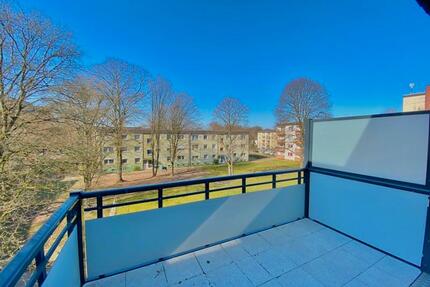 Großzügige 3-Zi.-Wohnung mit Balkon! - Leverkusen Alkenrath
