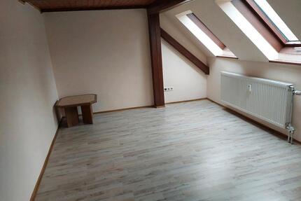 Wohnung 1 Zimmer, Küche, Bad zu vermieten in 92436 Bruck - Nittenau