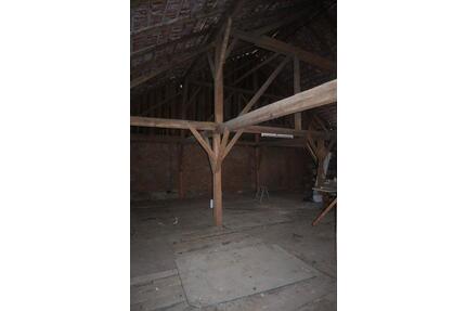 Historisches Gebäude mit viel Potential in 94513 Schönberg