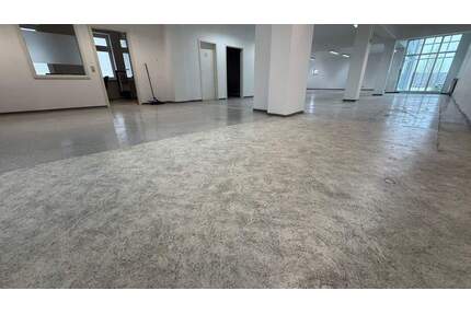 Gewerbefläche zur individuellen NUTZUNG in TOP Lage mit Stellplätzen ! - Chemnitz Altendorf