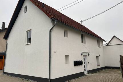 Solide vermietet: Modernisiertes 4-Parteien-Mehrfamilienhaus in guter Wohnlage,nach WEG aufgeteilt! - Dernbach
