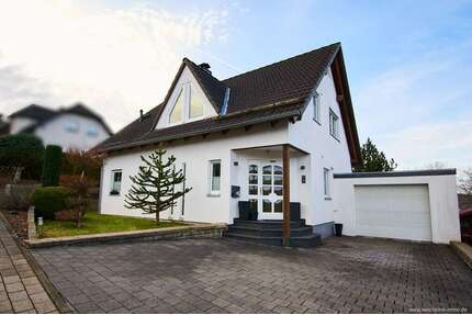 Haus zum Kaufen in Bestwig 359.000,00 € 137 m²