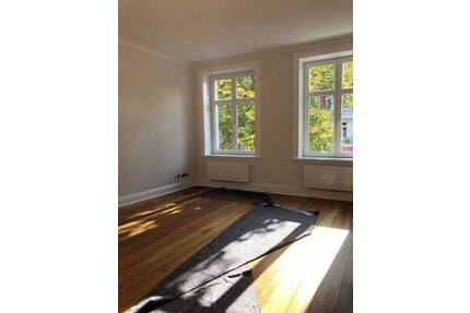Lichtdurchflutete, sanierte 3-Zimmer-Wohnung - Hamburg Barmbek-Süd